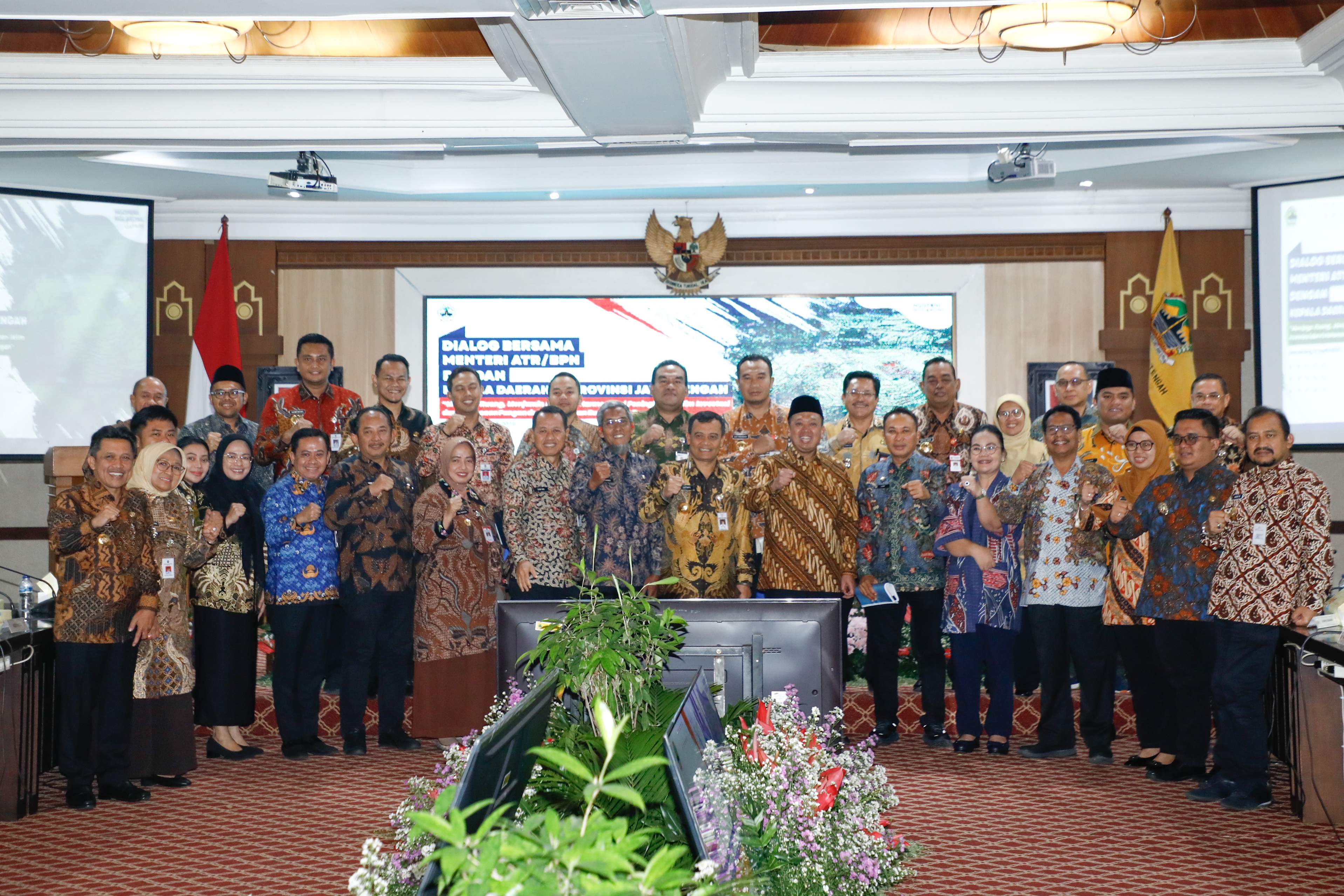 DIALOG: Wabup Pekalongan Sukirman saat menghadiri dialog bersama Menteri ATR/BPN di Semarang, Kamis (17/4/2025).