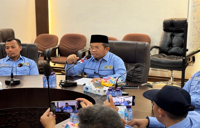SIARAN PERS : Ketua PPIH Muchlis Hanafi menyampaikan transformasi layanan ibadah haji 2025 di Kantor Daerah Kerja (Daker) Makkah, Minggu 11 Mei 2025.
