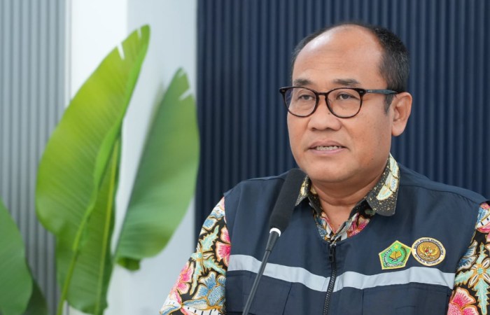 ANDALKAN SATU DATA : Kepala Pusat Kesehatan Haji Kementerian Kesehatan, Liliek Marhaendro Susilo, dalam konferensi pers Kabar Haji untuk Indonesia di Jakarta, Selasa 14 Mei 2025.