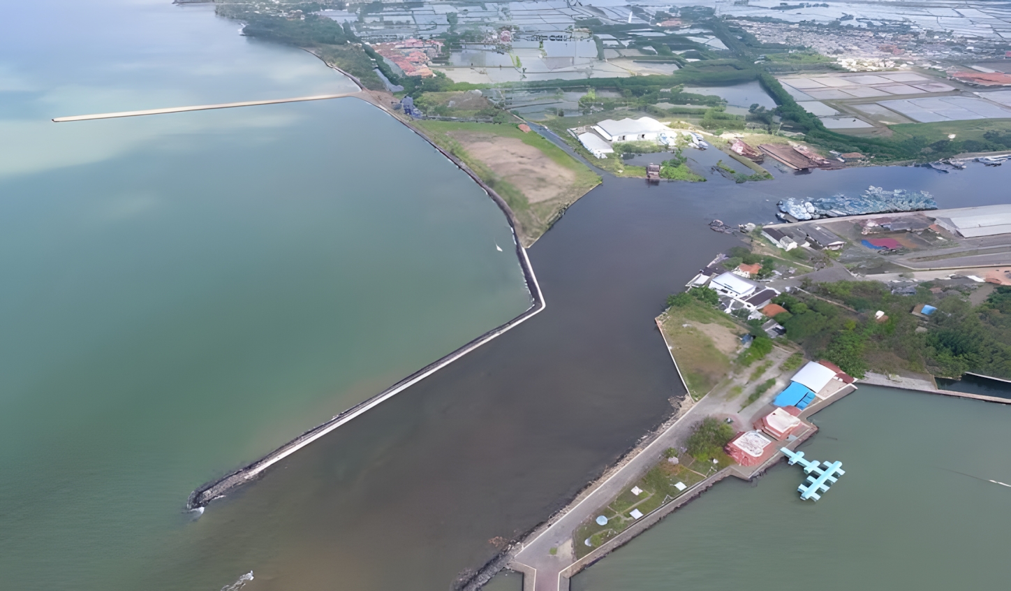 PELABUHAN - Penampakan lokasi yang akan dibangun Pelabuhan Onshore di Slamaran Pekalongan Utara.