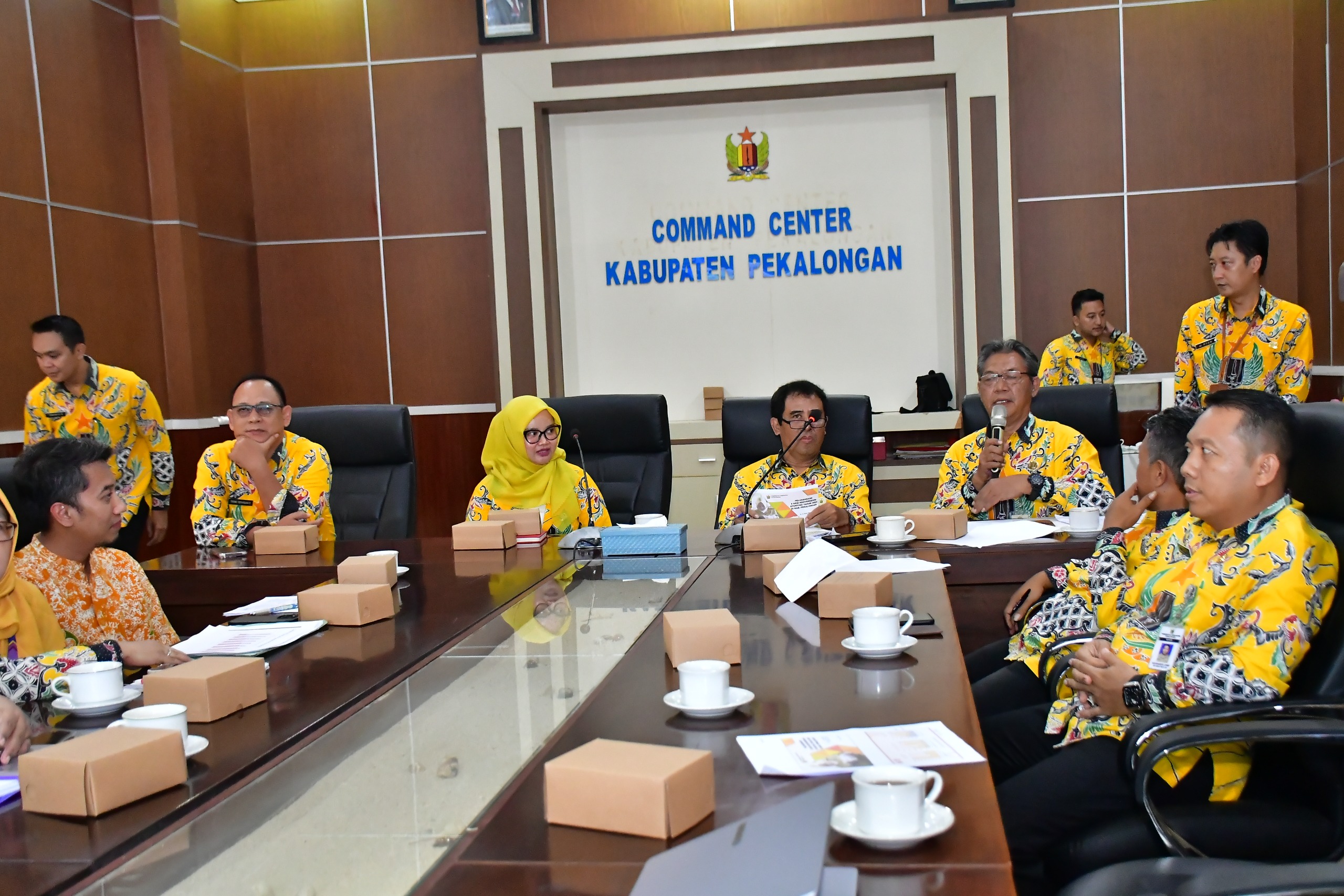 STUNTING: Pemkab Pekalongan saat memaparkan kinerja  menurunkan angka stunting ke hadapan Tim Penilai dari Pemprov Jateng, pekan lalu.