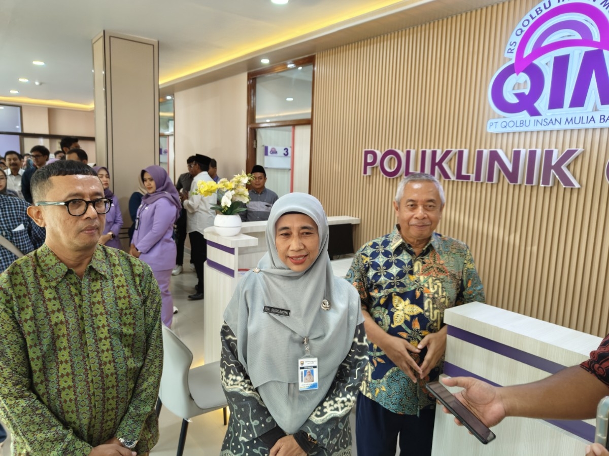 Peresmian Poliklinik Garuda di RS QIM Batang yang dilakukan oleh Sekretaris Dinas Kesehatan Batang dan pimpinan RS QIM.