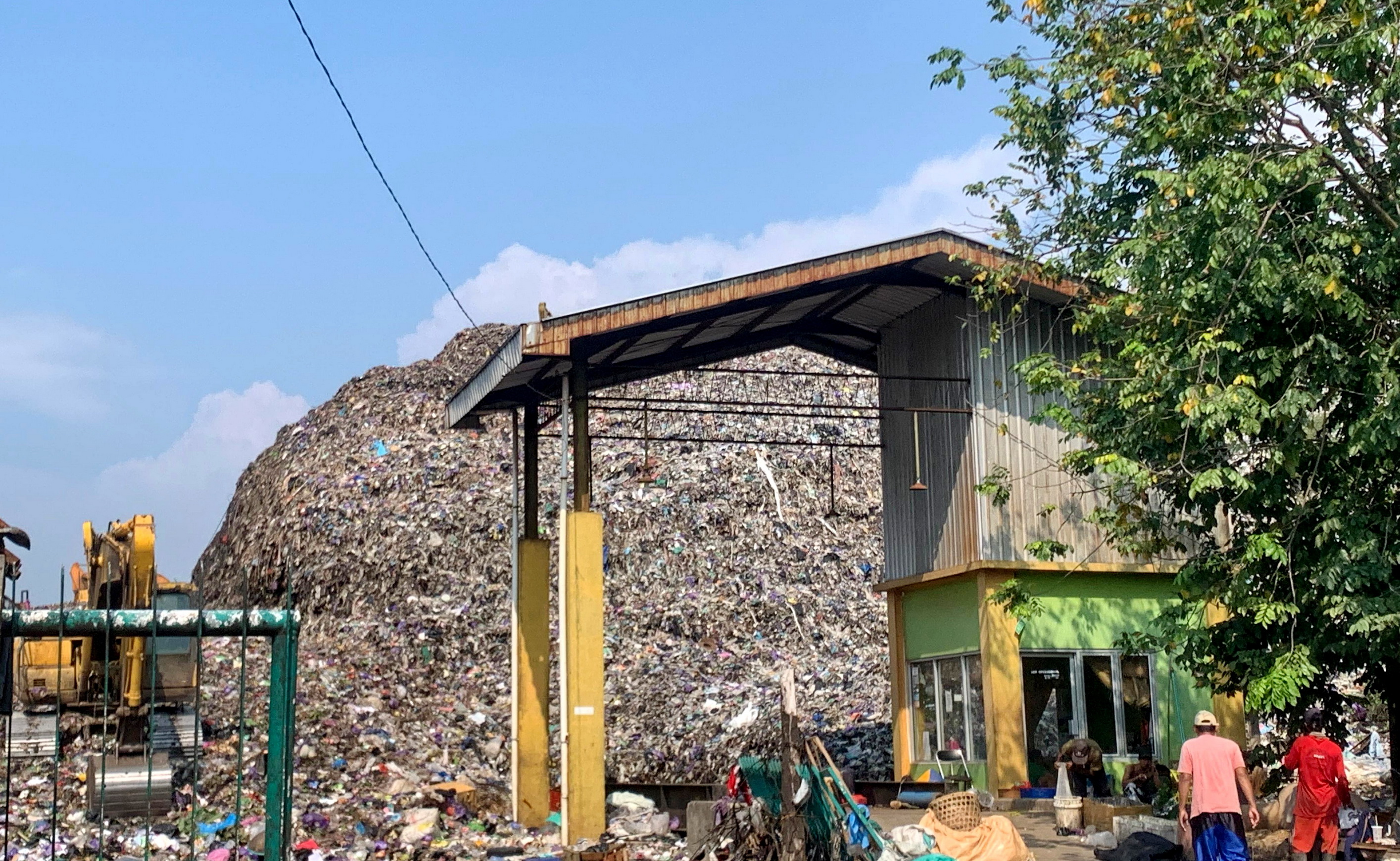 SEPI AKTIVITAS&nbsp;- Kondisi terkini TPA Degayu&nbsp;yang sudah mulai sepi aktivitas&nbsp;pembuangan sampah, Jumat (4/7/2025).