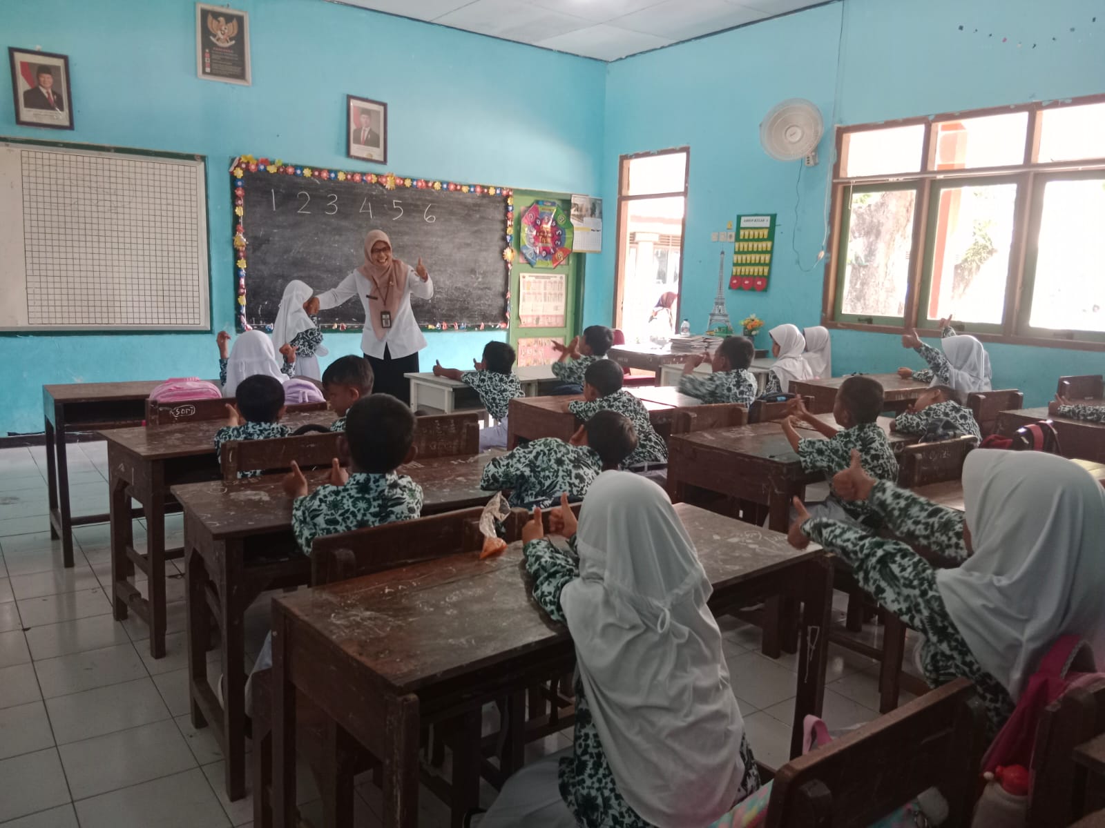 MPLS: Suasana MPLS di SDN 01 Langkap, Kedungwuni, Kabupaten Pekalongan, Rabu (16/7/2025).