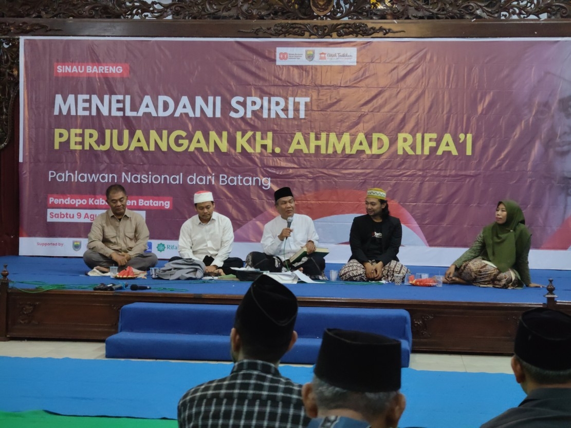 DISKUSI: Suasana diskusi menyambut hari kemerdekaan Republik Indonesia oleh Omah Tanbihun di Pendopo Kabupaten Batang.