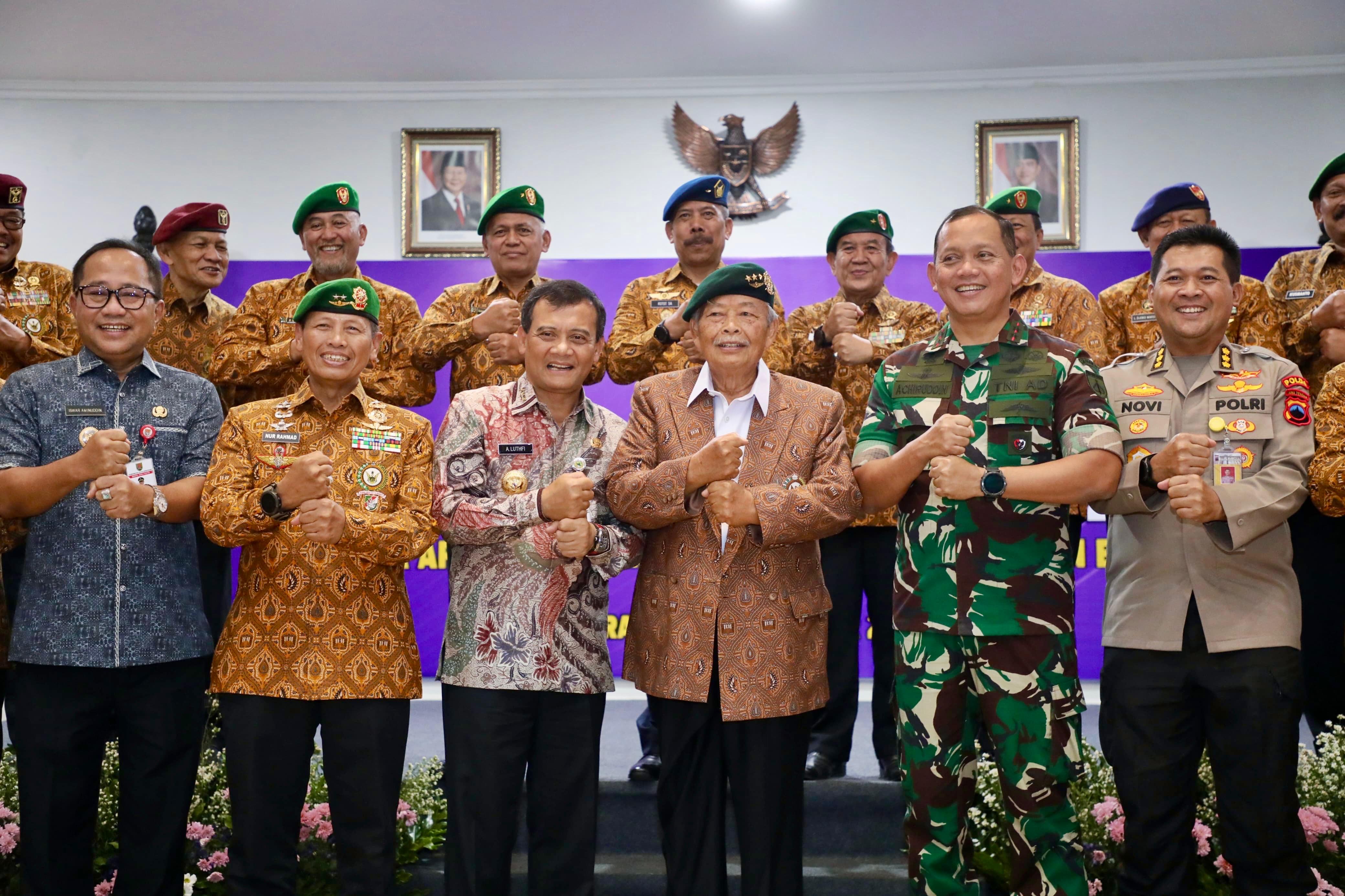 ULANG TAHUN PEPABRI : Gubernur Jateng Ahmad Luthfi dalam acara tasyakuran HUT ke-66 Pepabri Wilayah Jateng di Gedung Serbaguna DPD Pepabri Jateng, Kota Semarang, Selasa 16 September 2025.