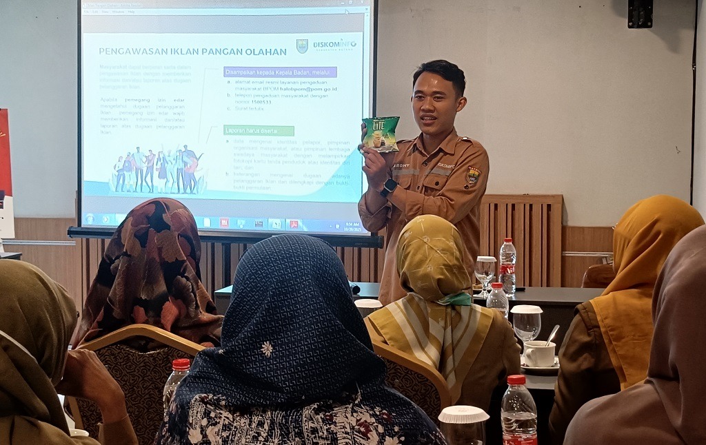 PENGAWASAN: Sosialisasi pengawasan produk industri rumah tangga yang berlebihan dalam promosi.