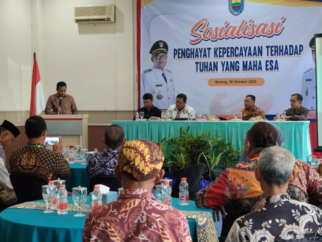 KEARIFAN LOKAL: Wakil Bupati Batang Suyono saat memberi sambutan dalam Sosialisasi Penghayat Kepercayaan.