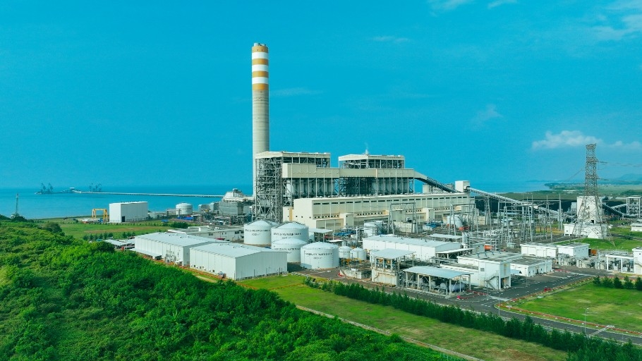 Gambar PLTU Batang dari udara.