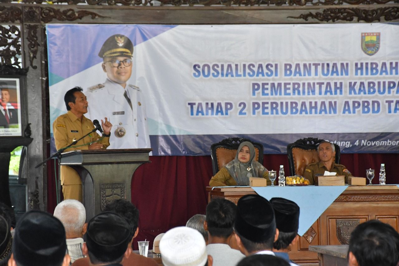 HIBAH: Wakil Bupati Batang Suyono dalam sosialisasi hibah keagamaan.