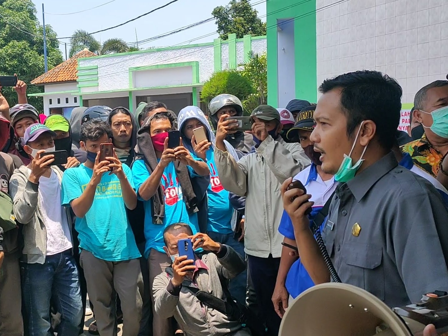 POLITIK: Maulana Yusup saat masih menjabat sebagai Ketua DPRD Kabupaten Batang.