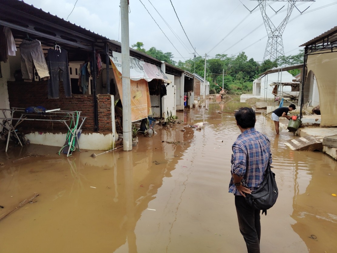 BANJIR: Suasana usai banjir di Perumahan Griya Nagita, Desa Cepagan Kecamatan Warungasem.