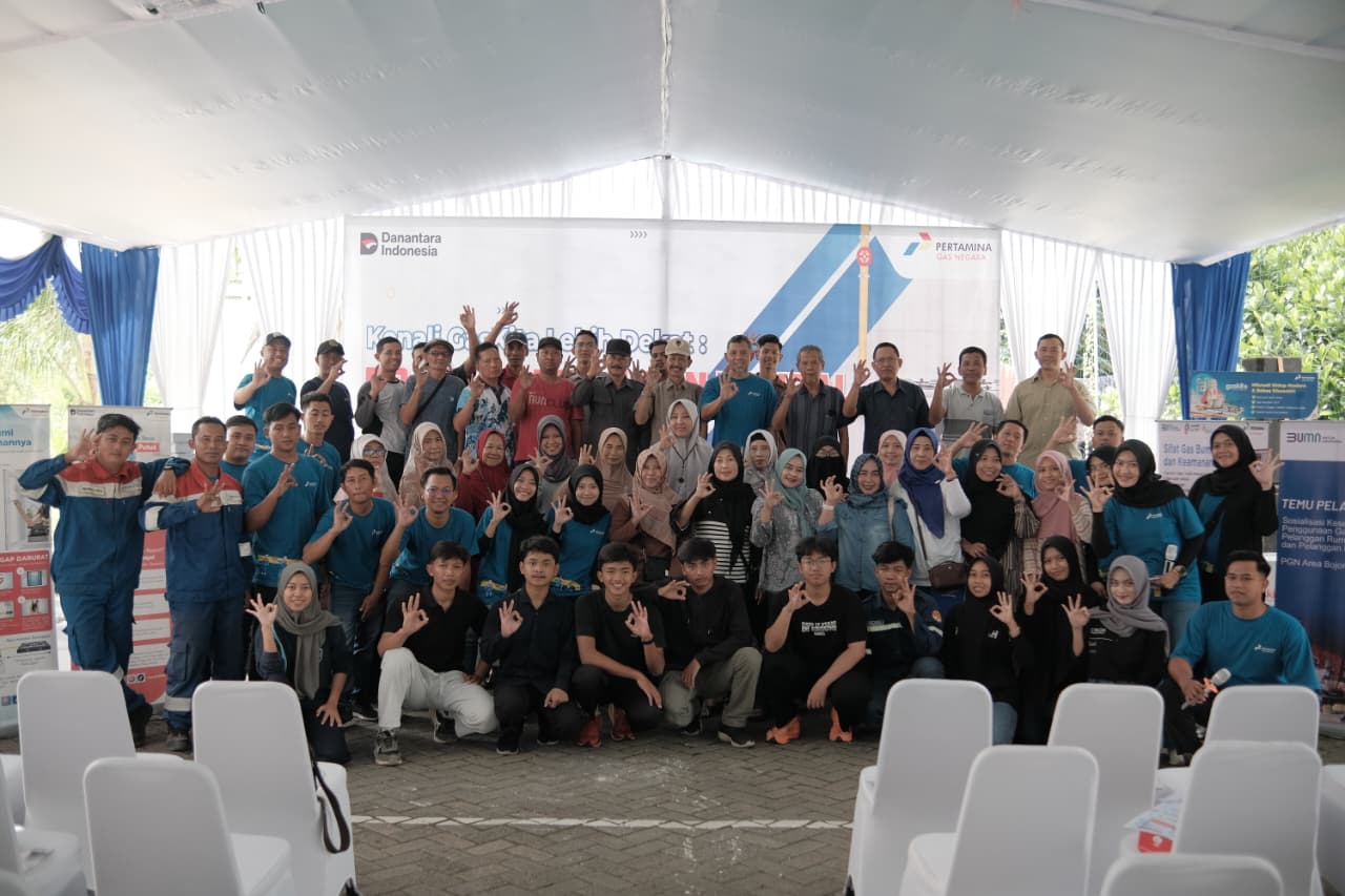PENYULUHAN : PT PGN Tbk menggelar safety edukasi atau penyuluhan keselamatan penggunaan gas bumi digelar di Perumahan Graha Indah, Desa Tambakrigadung, Kecamatan Tikung, Kabupaten Lamongan, Jawa Timur