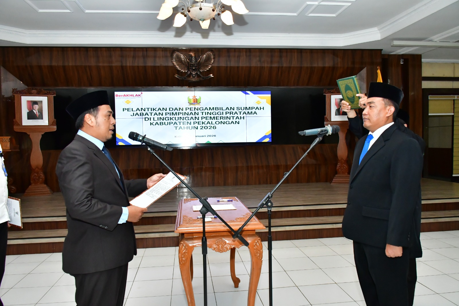 JABATAN BARU: Ajid Suryo Pratondo saat dilantik menjadi Kepala BKPSDM Kabupaten Pekalongan.