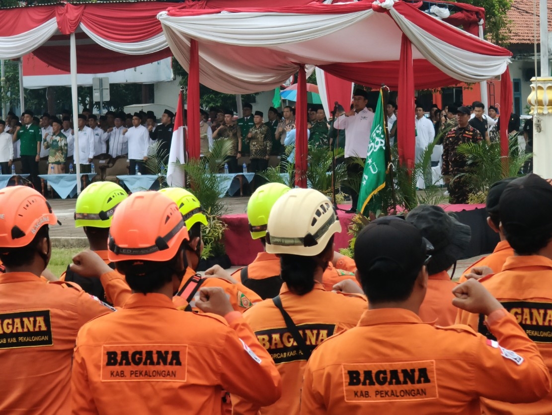 APEL: Suasana apel kemanusiaan Harlah satu Abad NU Jateng di Kabupaten Batang.
