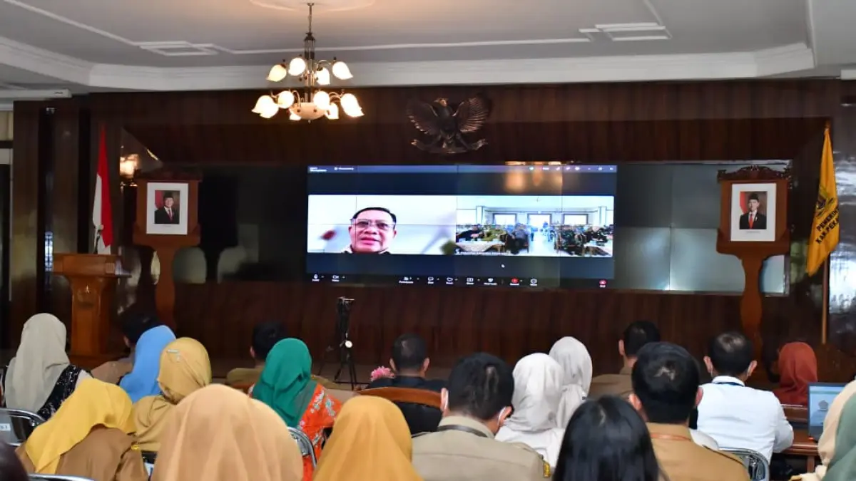 MUSRENBANG : Plt. Bupati Pekalongan Sukirman mengikuti secara daring Musrenbang Kabupaten Pekalongan, Selasa 31 Maret 2026. (DOK. PROKOMPIM KABUPATEN PEKALONGAN)