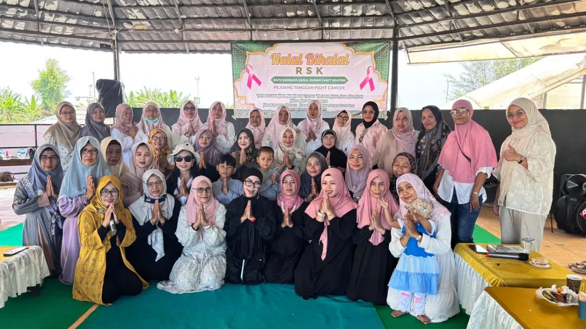 PENYINTAS KANKER : Komunitas Ratu Sembara Kasih saat melakukan pertemuan untuk memperkuat dukungan para penderita kanker payudara. (DOK. RSUD KRATON)