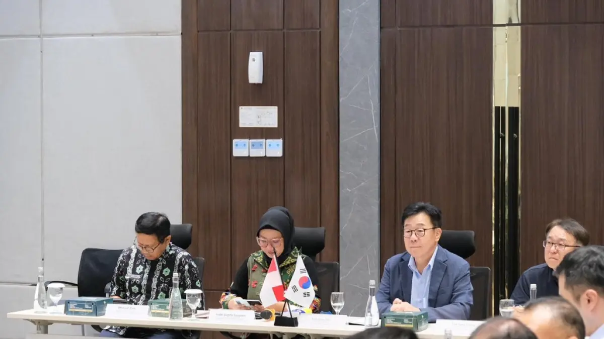INVESTASI: Momen kerja sama penandatanganan PPTI antara pihak KEK Industropolis Batang dan PT Simone Batang Indonesia di Ballroom Management Office KEK Industropolis Batang.