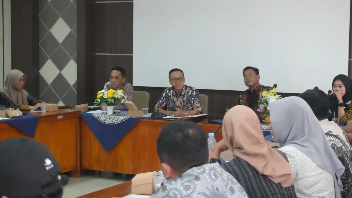SOSIALISASI: Dinkominfo Kabupaten Pekalongan saat sosialisasi pembentukan KIM, Kamis (21/5/2026). 