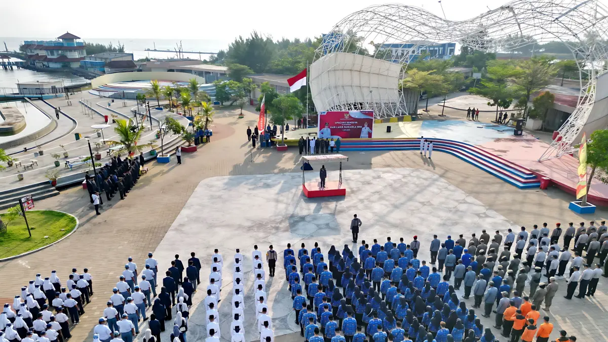 IST
HIKMAT - Suasana upacara Peringatan Hari Lahir Pancasila Tahun 2026 yang digelar Pemerintah Kota Pekalongan di kawasan Taman Wisata Laut (TWL) Pantai Pasir Kencana, Senin (1/6/2026).