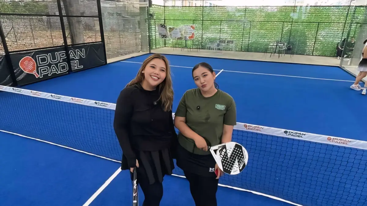 Lutfi Hanafi/Jawa Pos Metro Pekalongan
SERU - Lapangan Padel di area Parkside Mandarin Hotel Pekalongan, menambah warna dan suasana hotel semakin mendukung olahraga di Kota Pekalongan.