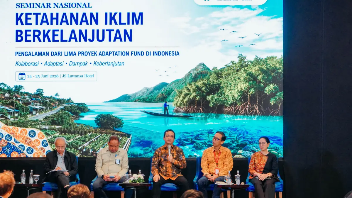 IST
PAPARAN - Walikota Pekalongan Aaf saat berikan paparan dalam Seminar Nasional Ketahanan Iklim Berkelanjutan yang di Jakarta, Rabu (24/6/2026) kemarin.