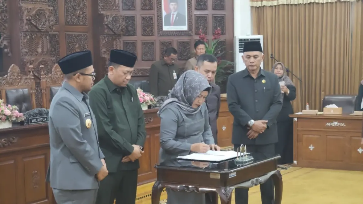 PARIPURNA: Suasana Rapat Paripurna DPRD Kabupaten Batang.