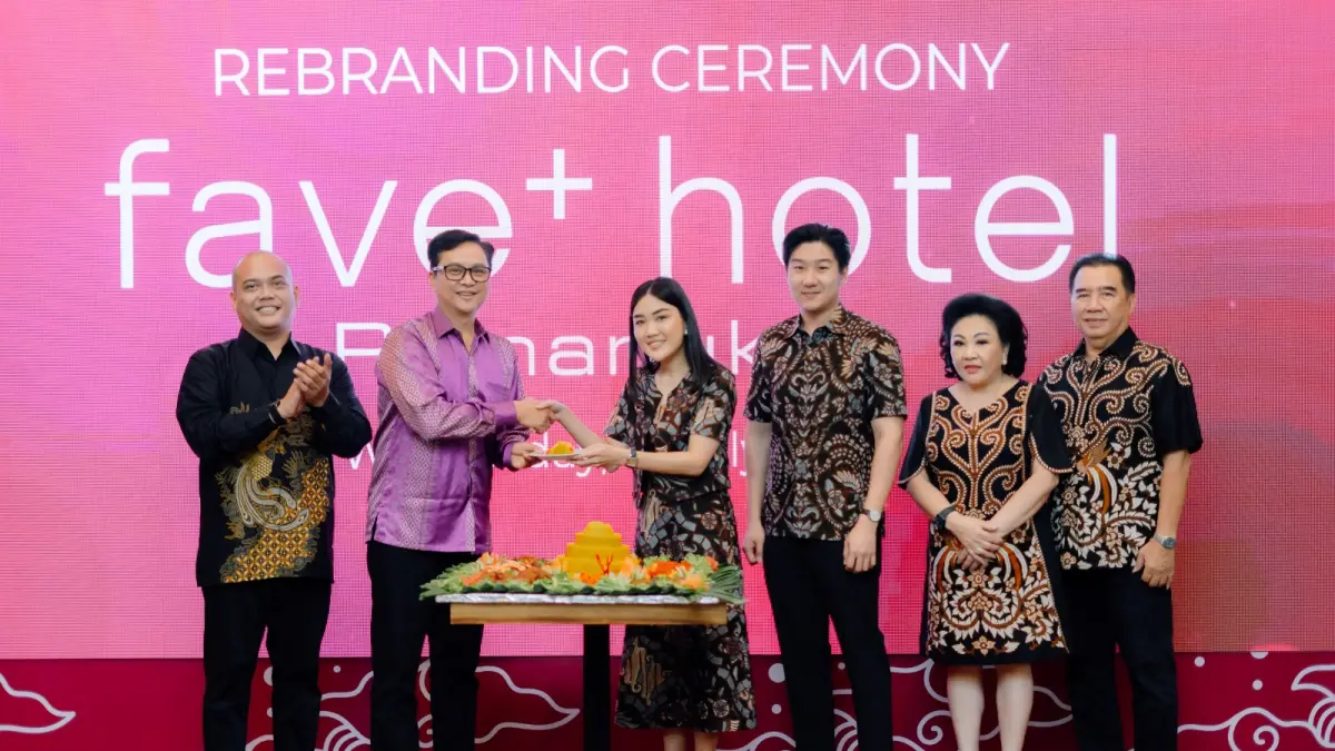 REBRANDING : Manajemen fave+ Hotel Pamanukan saat memperkenalkan identitas barunya sebagai bagian dari peningkatan kualitas layanan dan pengalaman menginap bagi tamu di wilayah Pantura, Jawa Barat. (DOK. FAVE+ HOTEL PAMANUKAN)