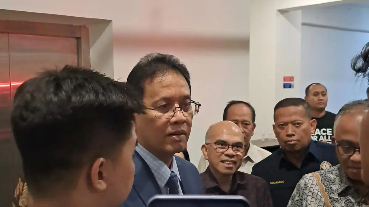 Menkeu Purbaya saat ditodong Policy Breaf  oleh mahasiswa Undip (foto : Ida Fadillah/Jawa Pos Radar Semarang)