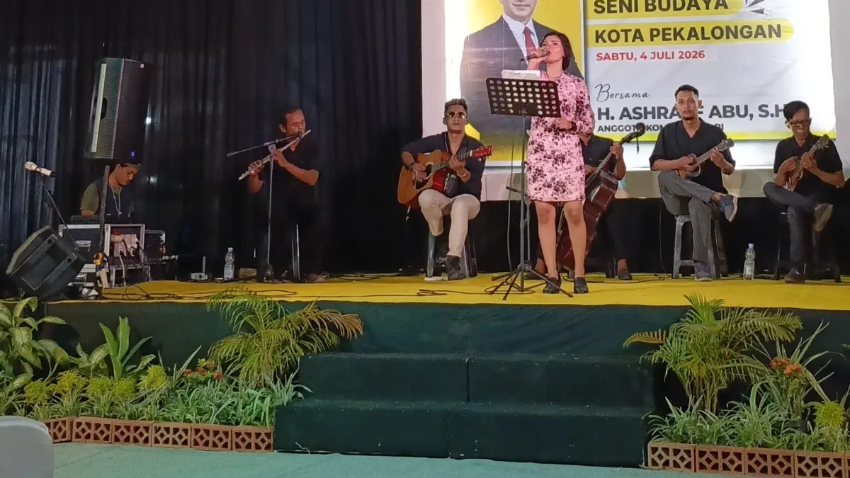 LESTARIKAN BUDAYA : Semarak Seni Budaya Kota Pekalongan 2026 digelar Kementrian Kebudayaan Republik Indonesia di Pendopo Trade Center, Sabtu 4 Juli 2026. (SALWA NAJAHA/JAWA POS METRO PEKALONGAN)
