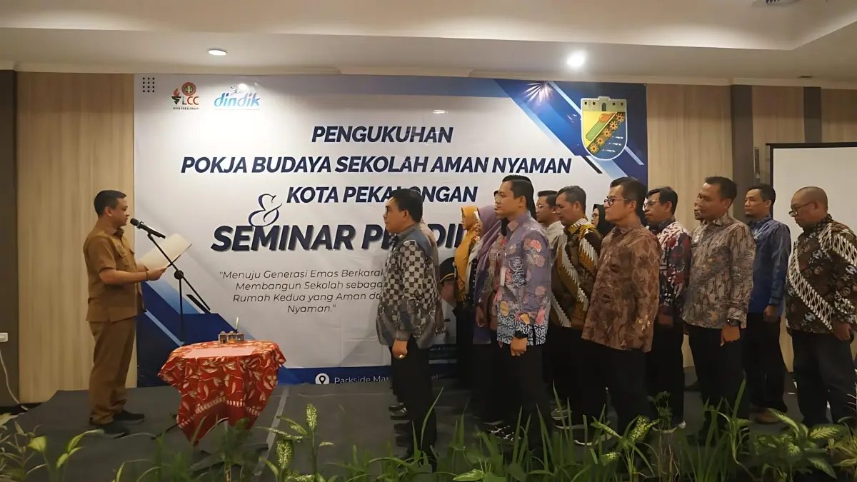KUKUHKAN - Walikota Pekalongan Aaf saat pengukuhan pengurus Pokja BASN di Hotel Parkside Mandarin Kota Pekalongan, Selasa (7/7/2026).(IST)