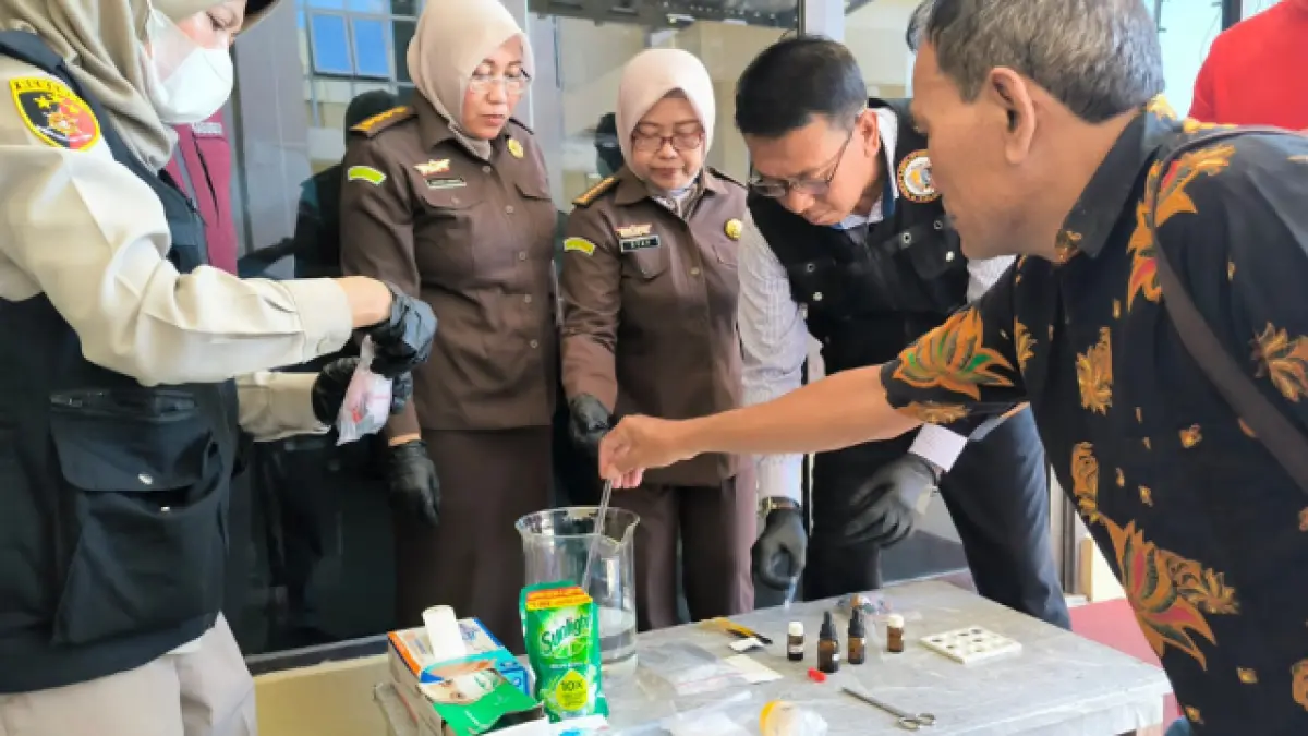 SABU : Ditresnarkoba Polda Jateng Musnahkan Barang Bukti Sabu Milik Tersangka Rolex Susanto (IST)