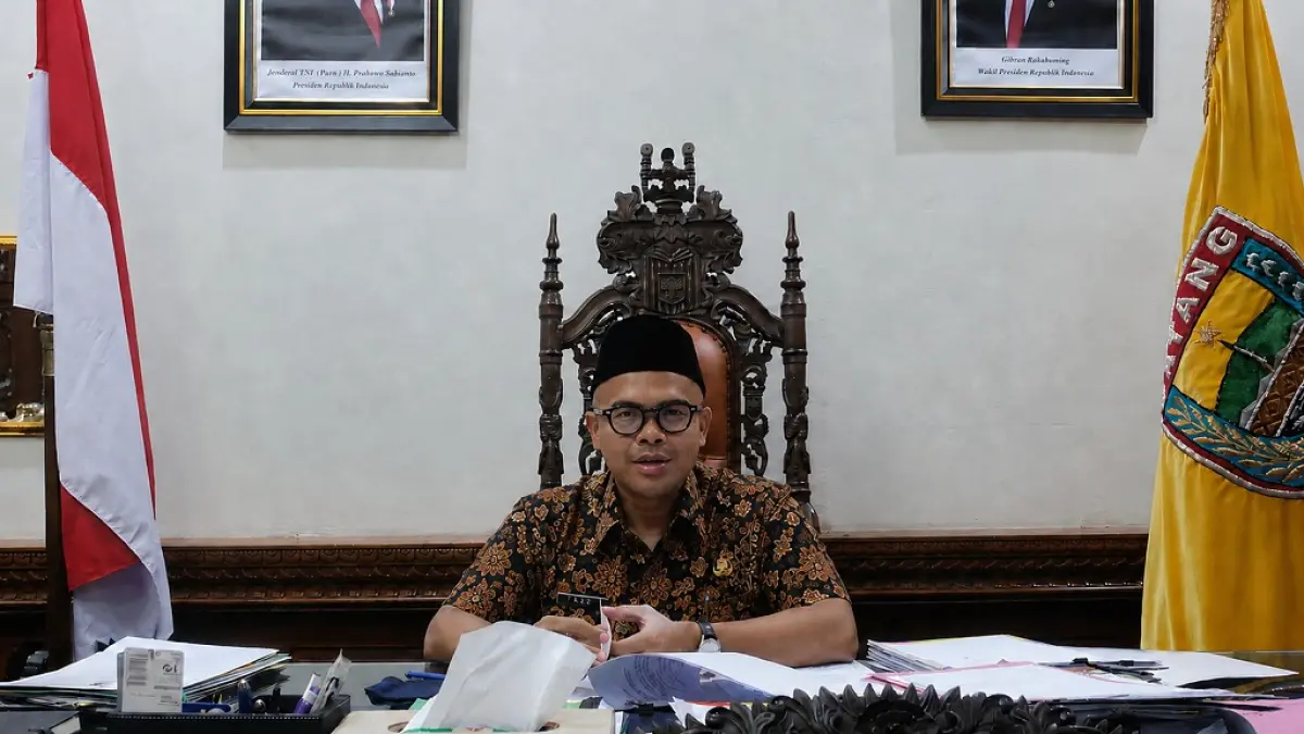 Bupati Batang M. Faiz Kurniawan