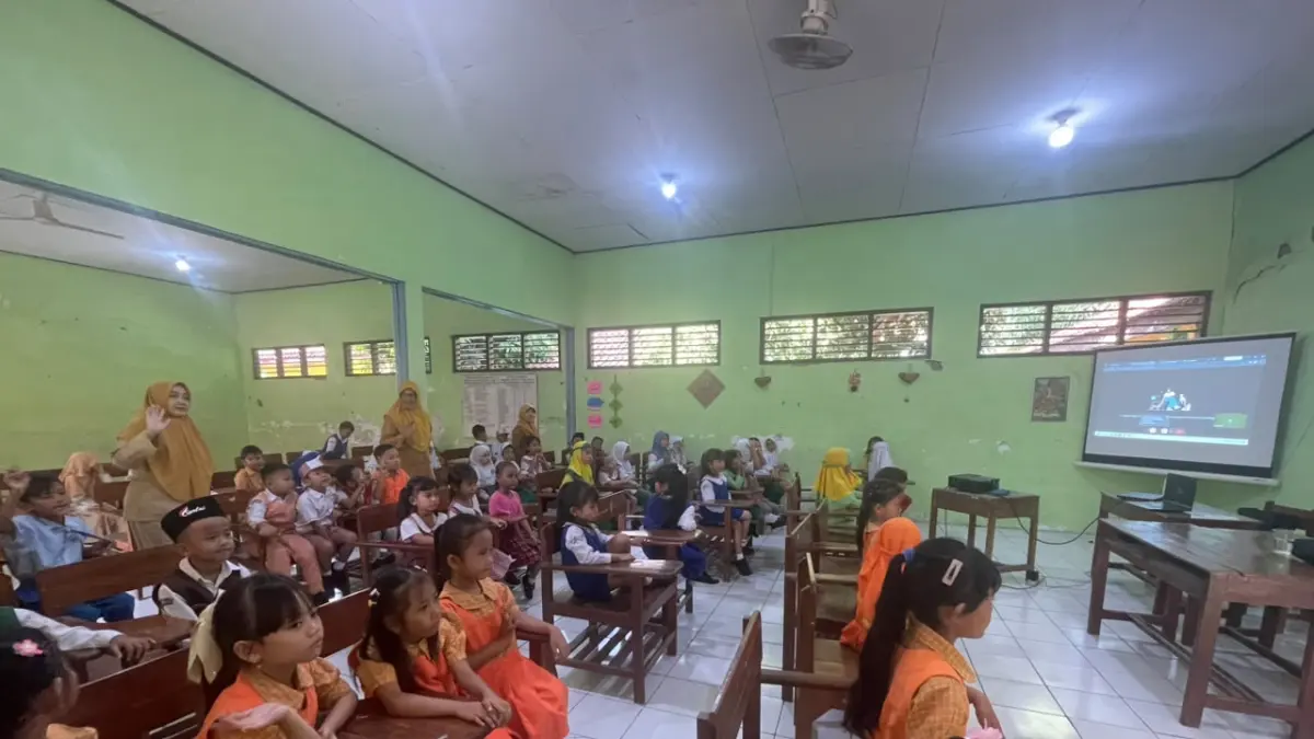 MPLS : SDN Keputran 6 Kota Pekalongan menerapkan MPLS yang ramah anak bagi peserta didik baru kelas 1 pada tahun ajaran 2026/2027. (SALWA NAJAHA/JAWA POS METRO PEKALONGAN)