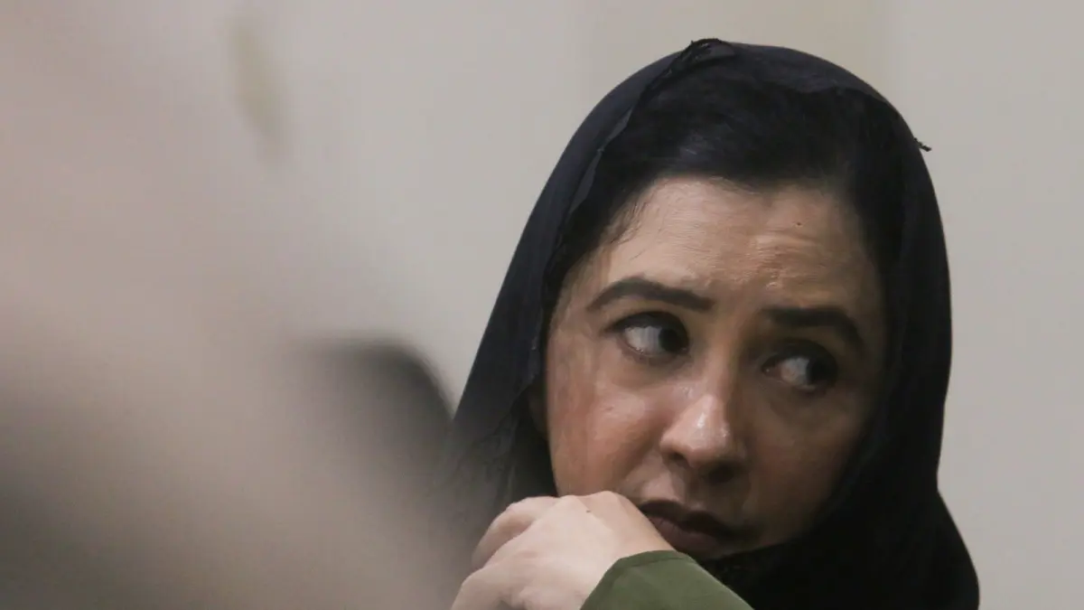 Bupati Pekalongan nonaktif Fadia Arafiq menjalani sidang perdana di Pengadilan Tindak Pidana Korupsi (Tipikor) Semarang. (Foto : Ida Fadilla/Radar Semarang)