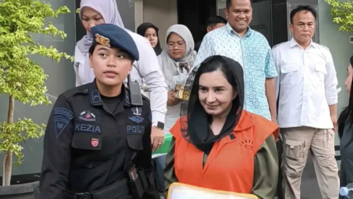 SIDANG FADIA : Bupati Pekalongan nonaktif, Fadia Arafiq menjalani sidang agenda pemeriksaan saksi di Pengadilan Tipikor Semarang, Kamis (30/7/2026). (IDA FADILAH/JAWA POS RADAR SEMARANG)