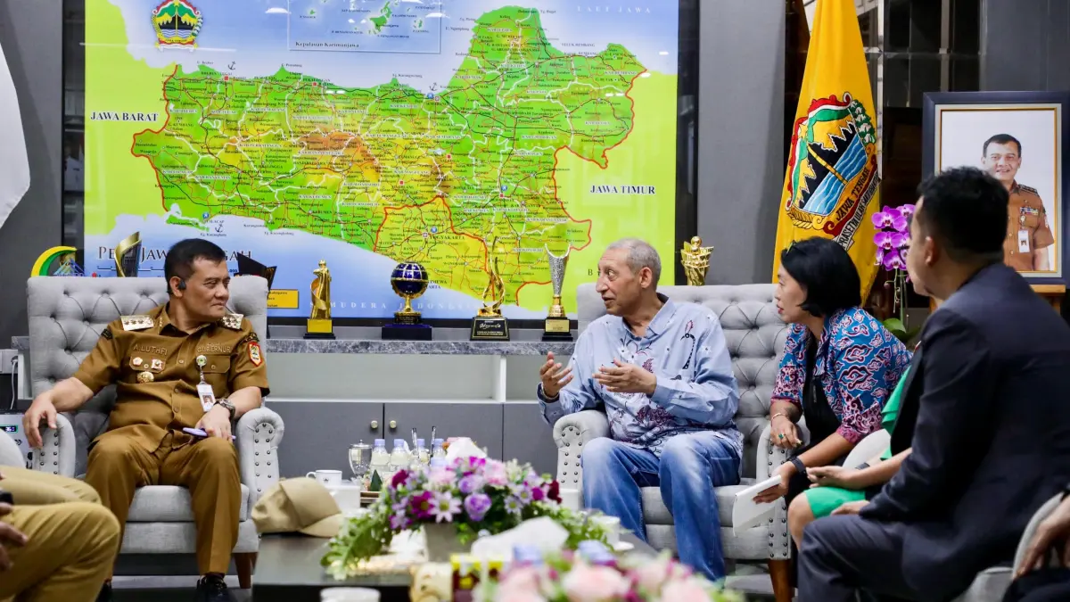 Komitmen investasi  Pengolahan 1.000 Ton Sampah Soloraya  disampaikan saat pertemuan Gubernur Jawa Tengah, Ahmad Luthfi, dengan perwakilan E3i ASEAN, Medhat Omran, di Kantor Gubernur Jawa Tengah, Senin (3/8/2026).