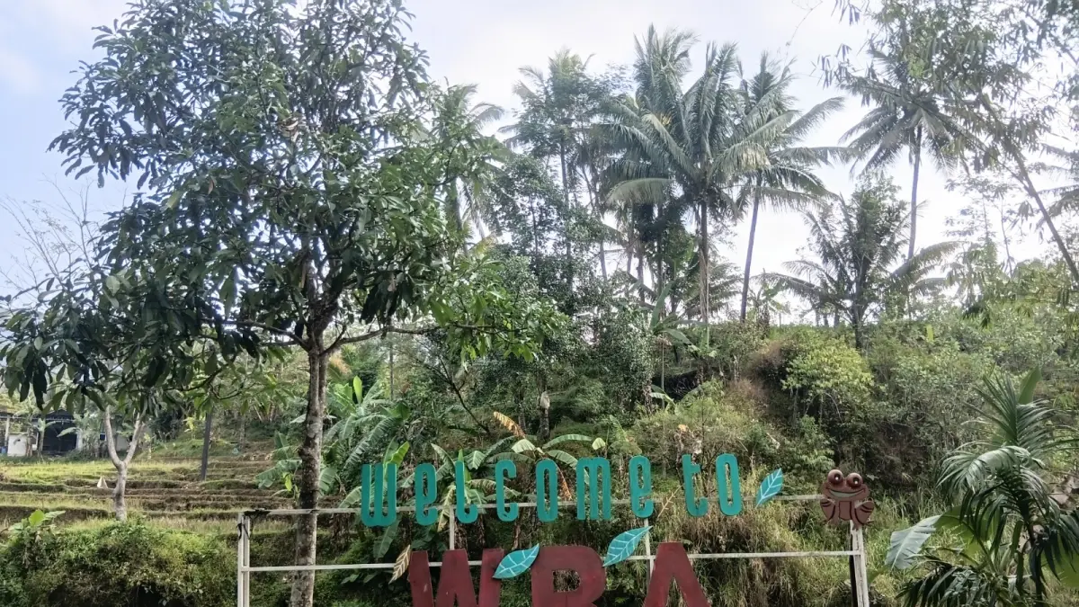 TUTUP TOTAL : Kondisi destinasi wisata Watu Bangkok Adventure (WBA) di Dukuh Sinyareng, Kecamatan Paninggaran, Kabupaten Pekalongan, semakin memprihatinkan. (MAULIDA USNA AULIA/JAWA POS METRO PEKALONGAN) 