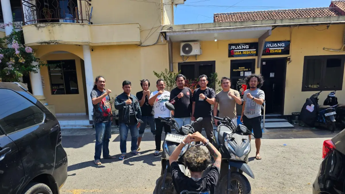 Unit V Subnit 1 Resmob Satreskrim Polrestabes Semarang  mengamankan seorang tersangka berinisial B.D.K. serta menyita empat unit sepeda motor (ist)