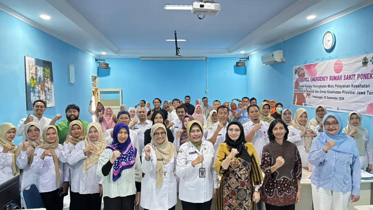 PENINGKATAN MUTU: Direktur RSUD Kraton dr. Henny Rosita saat menghadiri kegiatan OJT dan Drill Emergency untuk peningkatan mutu layanan PONEK, Rabu (2/9/2026). 