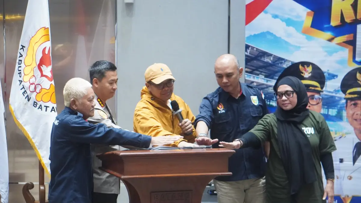 OLAHRAGA: Bupati Batang saat membuka Retreat Atlet Porprov Jateng di KEK Industropolis Batang