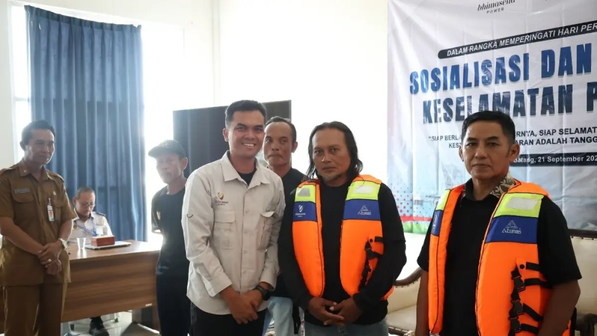 Suasana edukasi keselamatan untuk para nelayan.