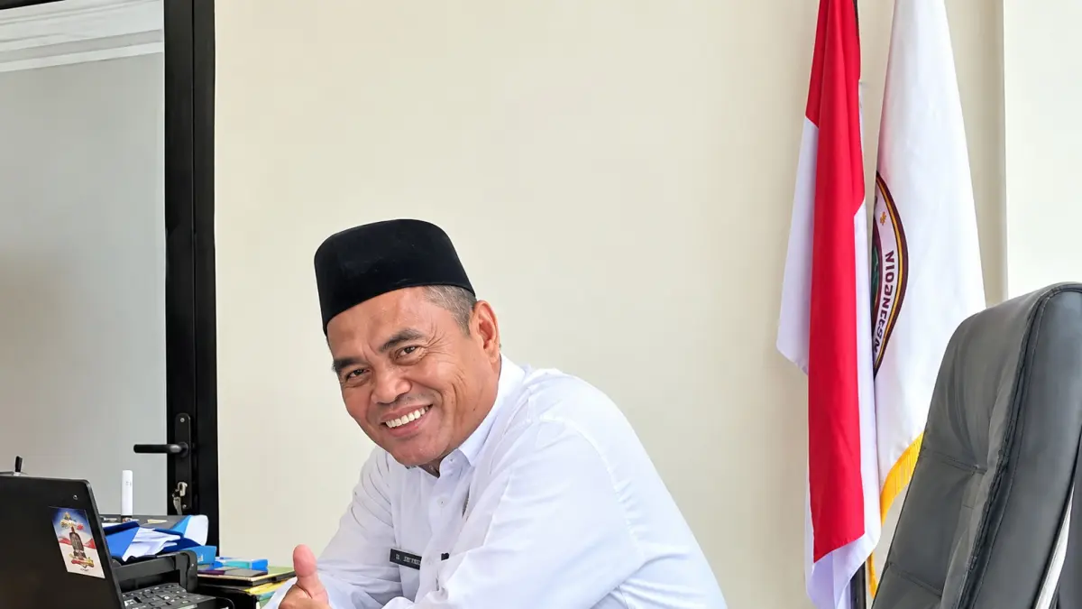 DINAS : Kepala Kemenhaj Kota Pekalongan h Rindiyantono, saat ditemui di ruang kerjanya.(IST)