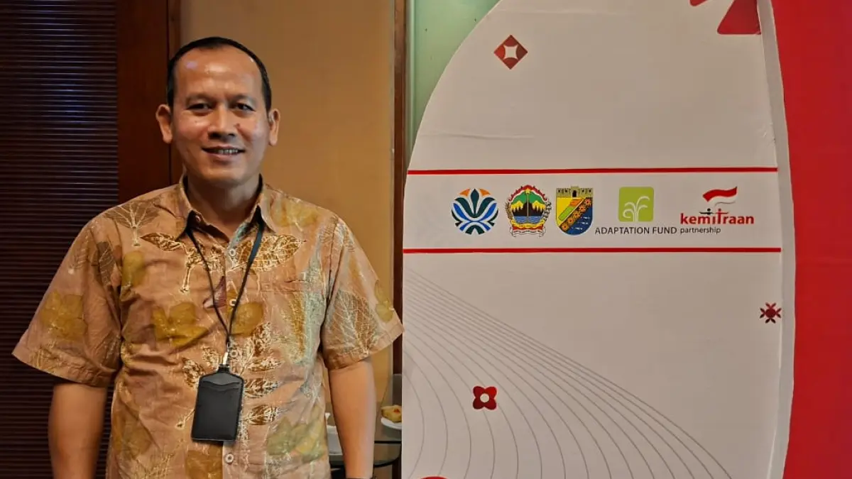 KETAHANAN IKLIM : Kepala Dinas Pekerjaan Umum dan Penataan Ruang (DPU PR) Kota Pekalongan, Khaerudin, S.T., dalam Forum Pembelajaran dan Penutupan Program Adaptation Fund Pekalongan bertema “Belajar dari Pekalongan: Cerita Ketahanan Iklim dari Pantai Utara Jawa” yang diselenggarakan di Novotel Semarang, Selasa 20 Oktober 2026.