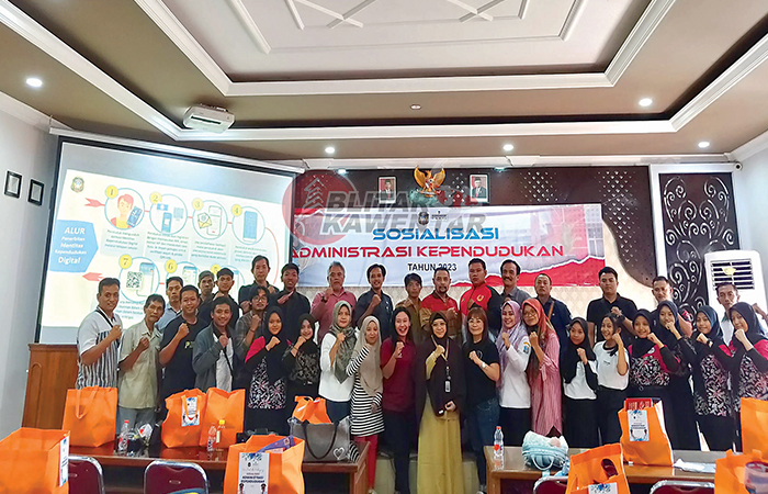 MAKIN GENCAR: Peserta sosialisasi dari perwakilan cabor se-Kota Blitar ikut aktivasi IKD.