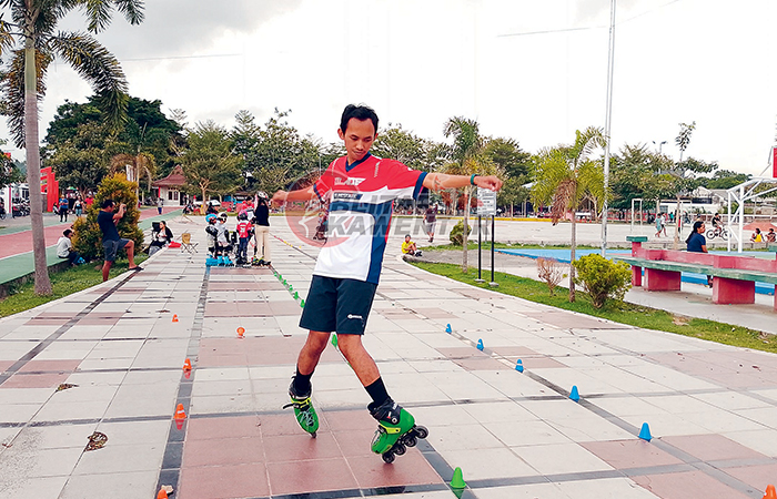 GIGIH: Miftahul Farhan saat latihan di Sport Center Kota Blitar rabu (13/12).