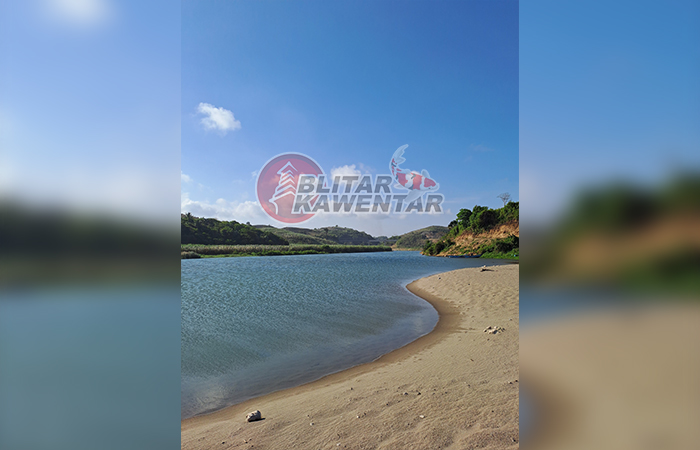 Pemandangan dari pantai serit