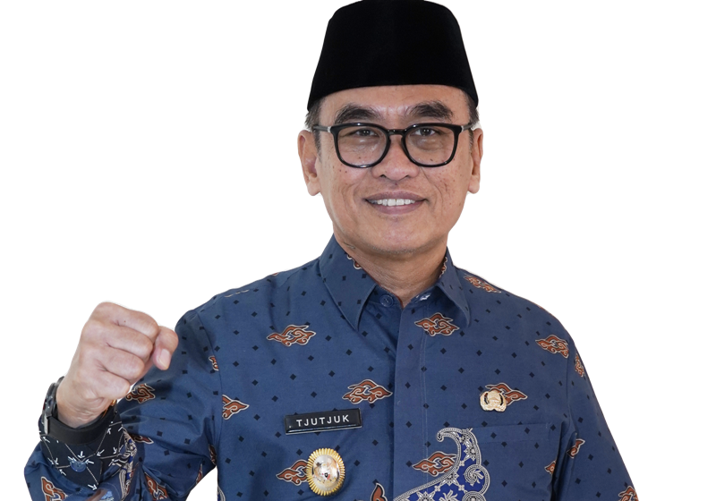 Wakil Wali Kota Blitar Tjutjuk Sunario