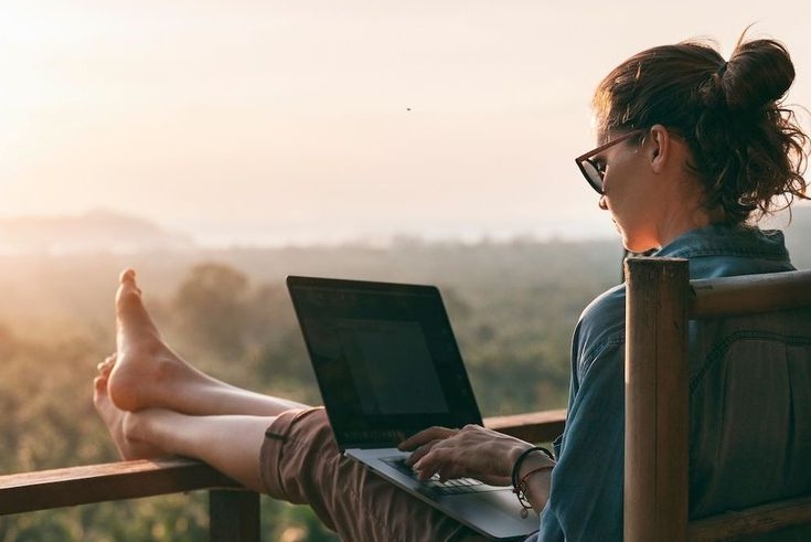 Website loker yang bisa dikerjakan tanpa keluar rumah.