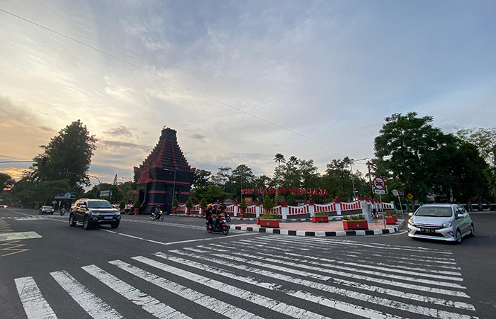 PERLU PERBAIKAN: Jalan Sodanco Supriadi menjalani salah satu ruas jalan yang masuk rencana pemeliharaan rutin tahun ini.